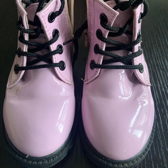 Waterproof toddler boots - Picture 1 of 4